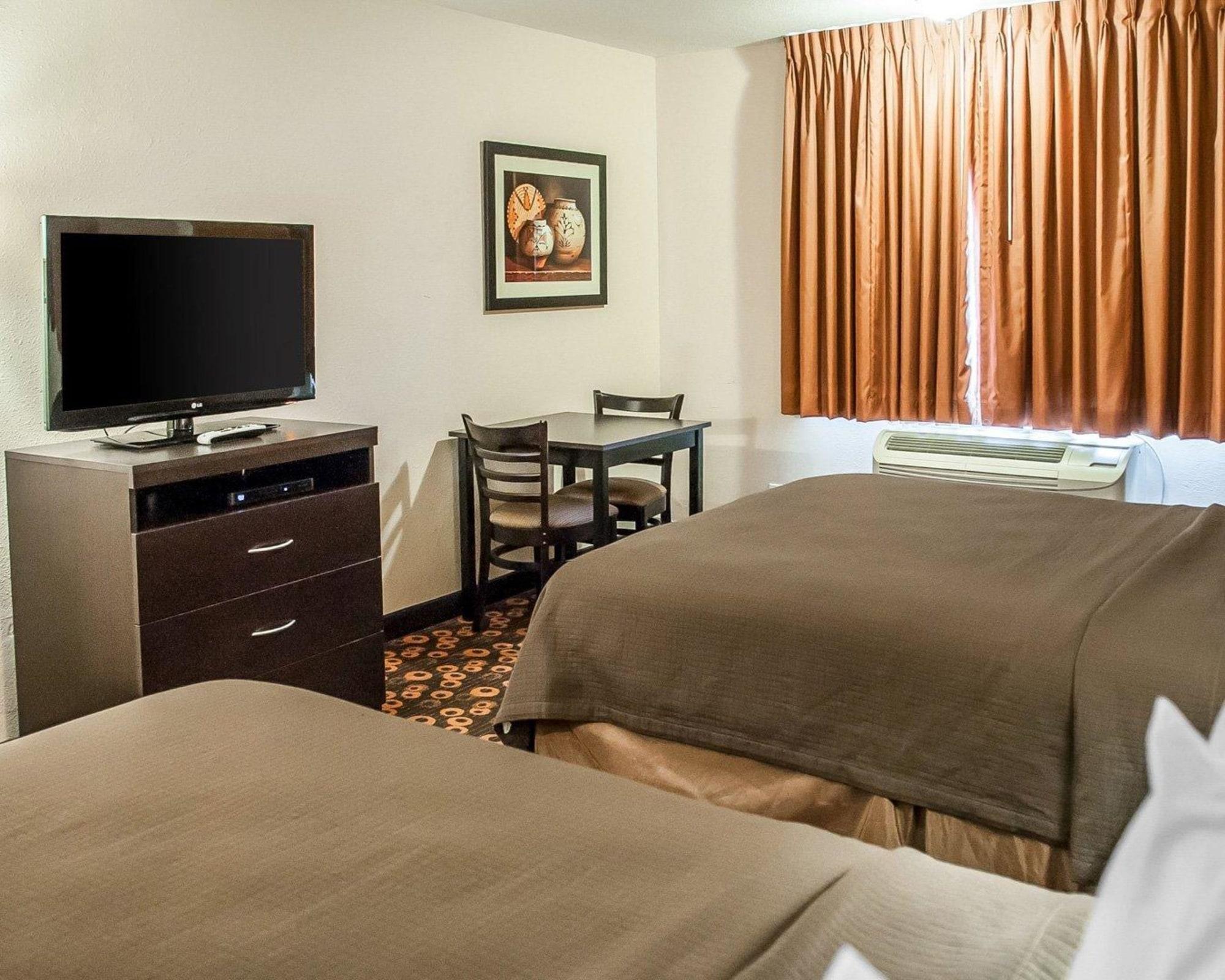 Econo Lodge Inn & Suites Санта Фе Екстериор снимка