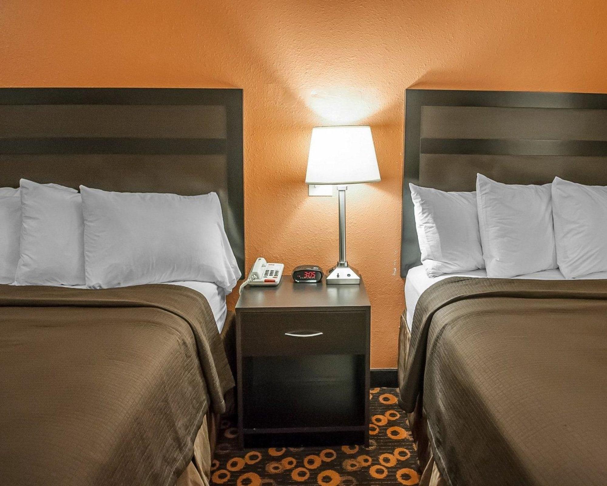 Econo Lodge Inn & Suites Санта Фе Екстериор снимка
