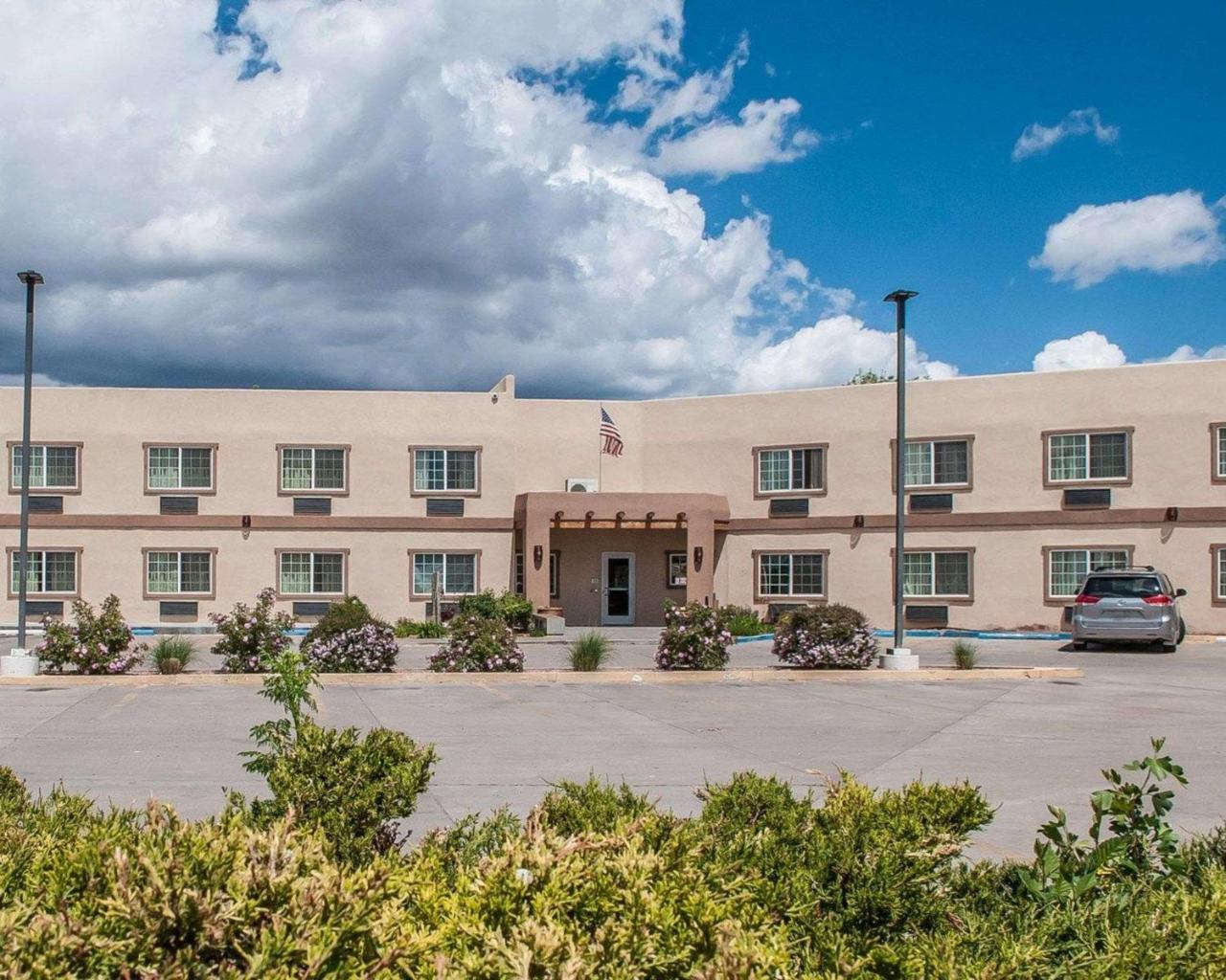 Econo Lodge Inn & Suites Санта Фе Екстериор снимка