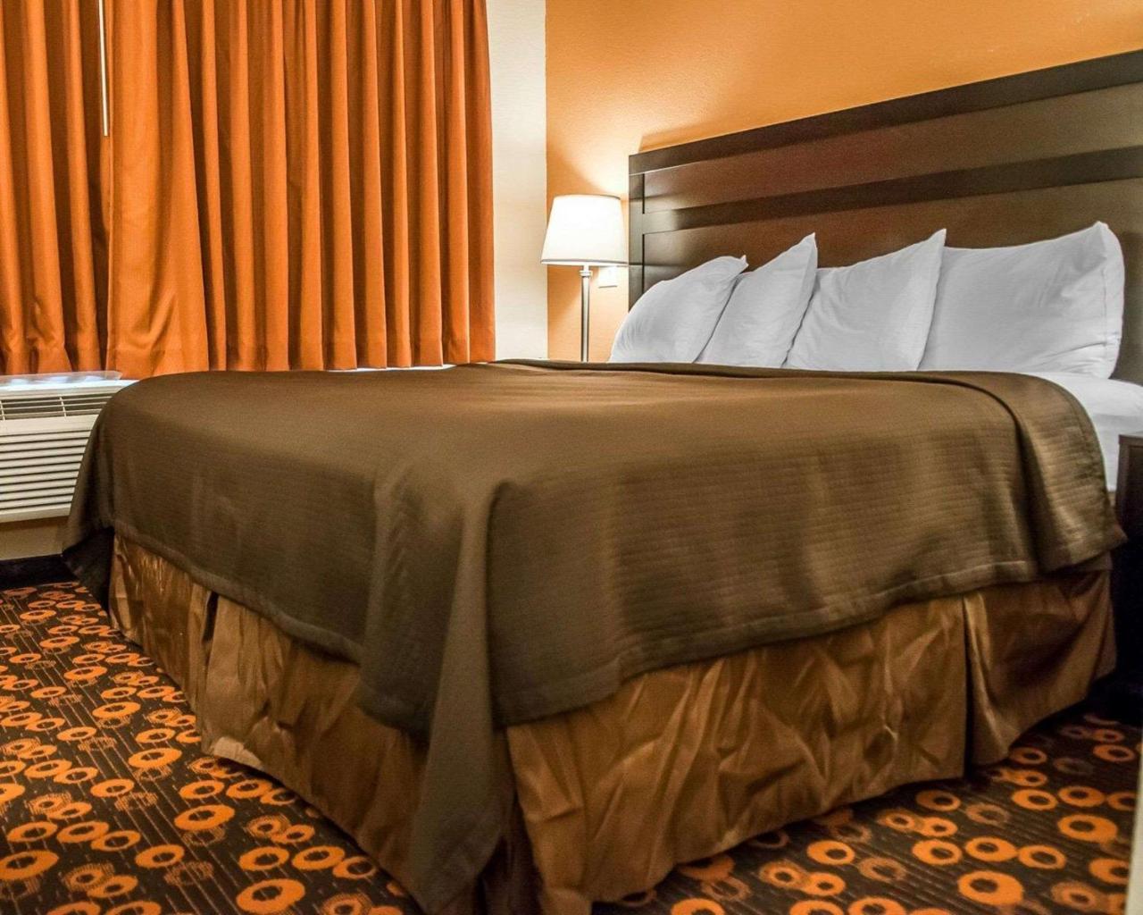 Econo Lodge Inn & Suites Санта Фе Екстериор снимка