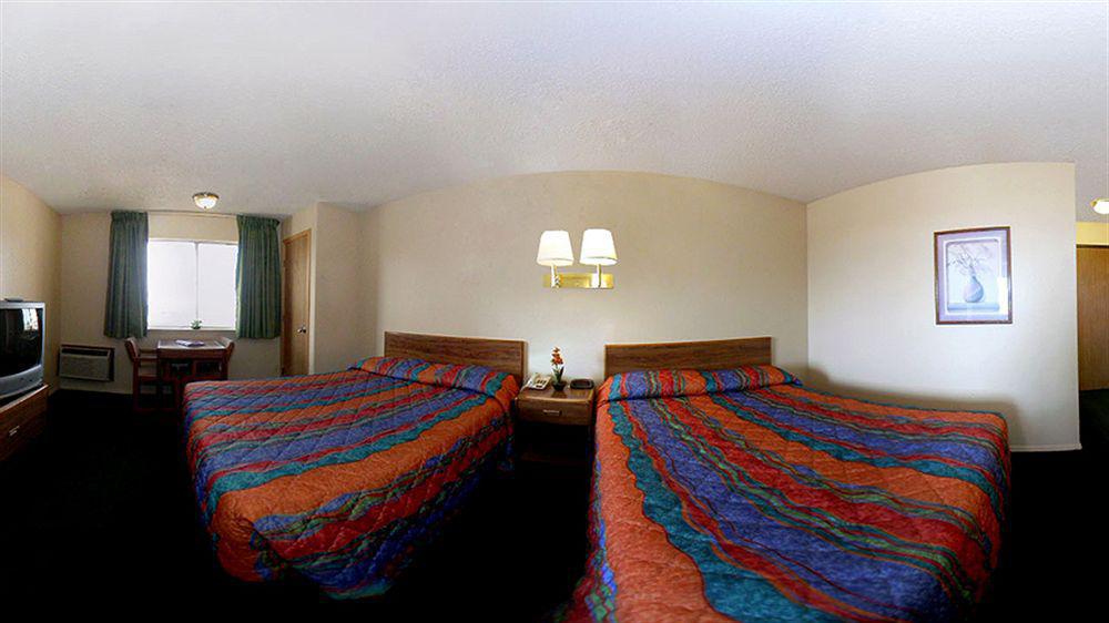 Econo Lodge Inn & Suites Санта Фе Екстериор снимка